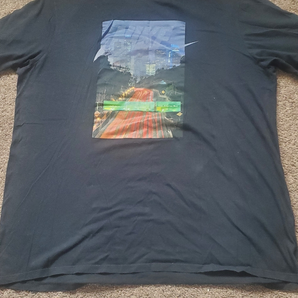 Nike LA tee